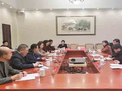 南通市市場監(jiān)管局邀請劉承功書記帶隊參加今年的中國南通國際高端紡織產(chǎn)業(yè)博覽會，將東華大學最前沿的紡織研究成果帶到博覽會，為南通展會嵌入靚麗的“東華”元素